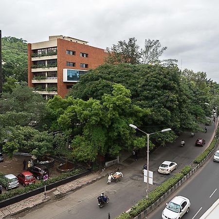 Treebo Trend Sahara Hotel Pune Exterior photo
