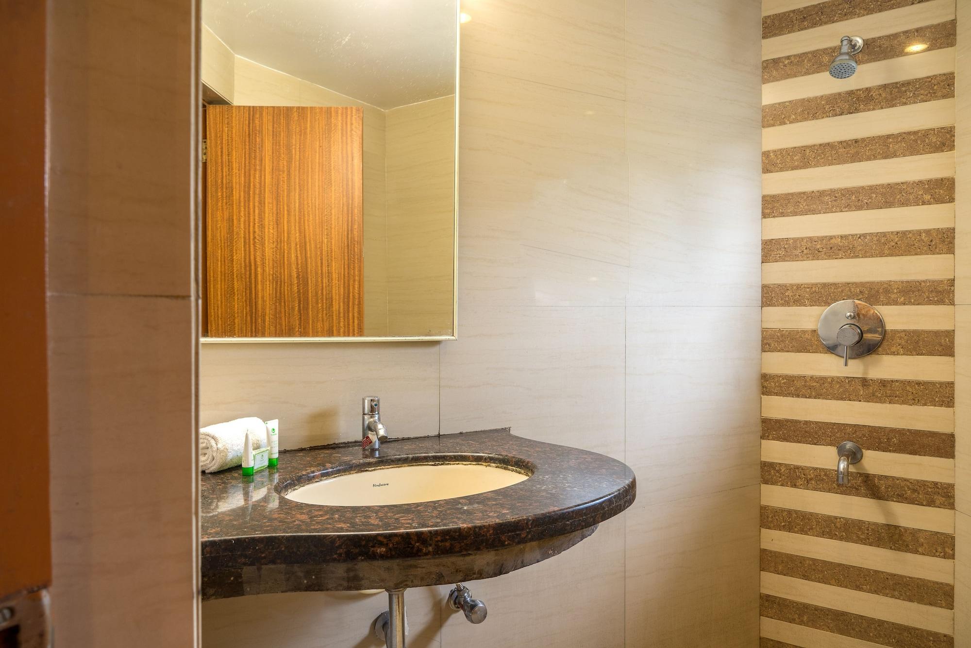 Treebo Trend Sahara Hotel Pune Exterior photo