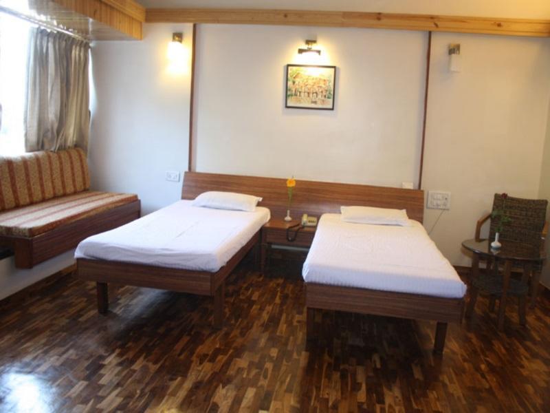 Treebo Trend Sahara Hotel Pune Exterior photo