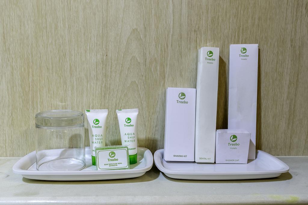 Treebo Trend Sahara Hotel Pune Exterior photo